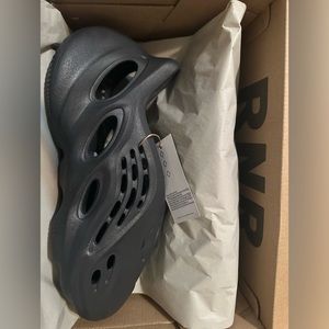 Yeezy foam runners onyx